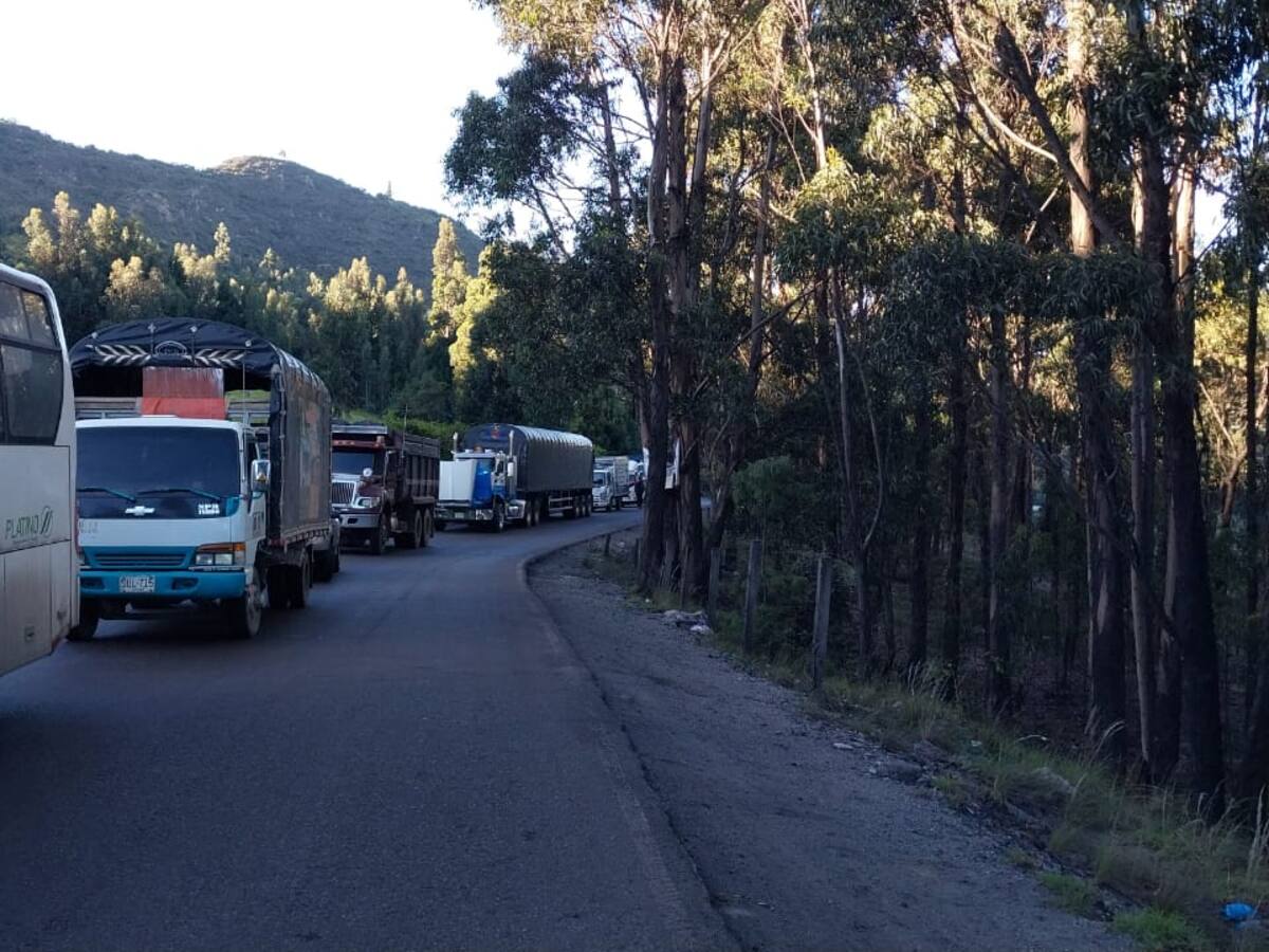 Mineros de Socha bloquean vía nacional Arauca – Casanare – Boyacá
