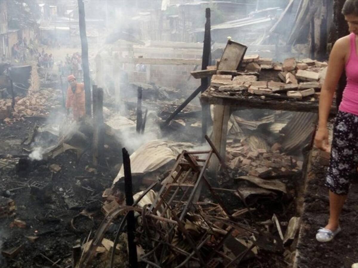 Incendio en el norte de Bucaramanga deja 40 familias damnificadas