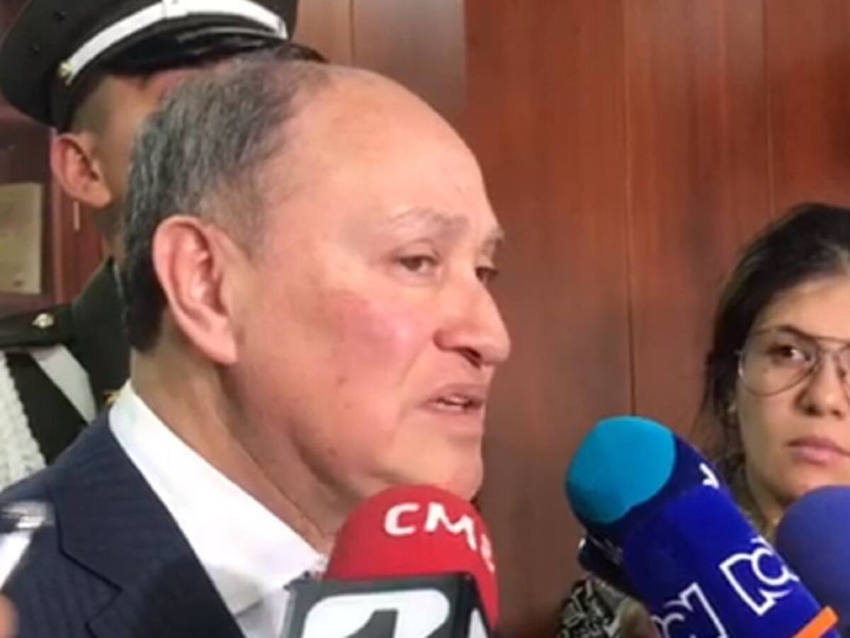 Sin conceptos de Fiscalia y MinJusticia empezaría debate sobre el aborto