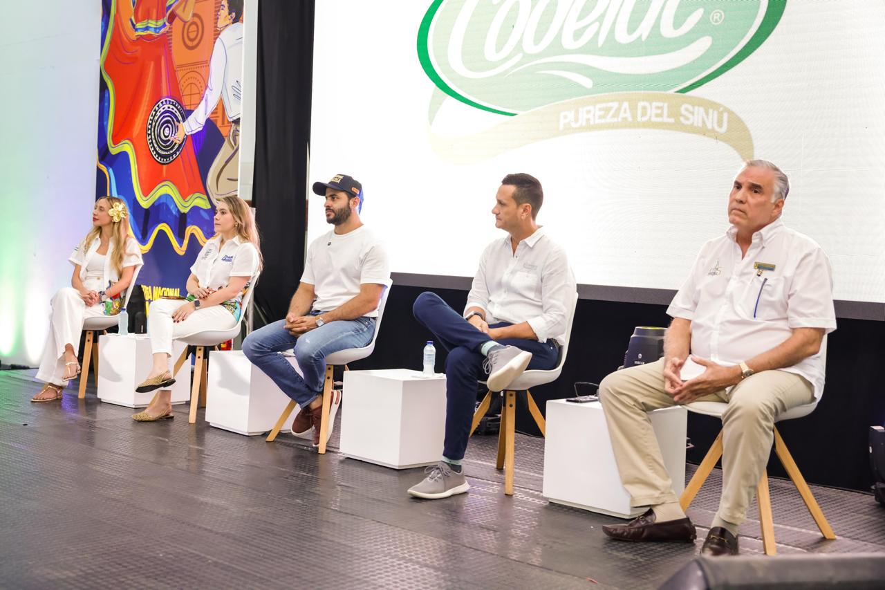 Evento de Preferia Nacional de la Ganadería, liderado por el gobernador de Córdoba, Erasmo Zuleta (centro).