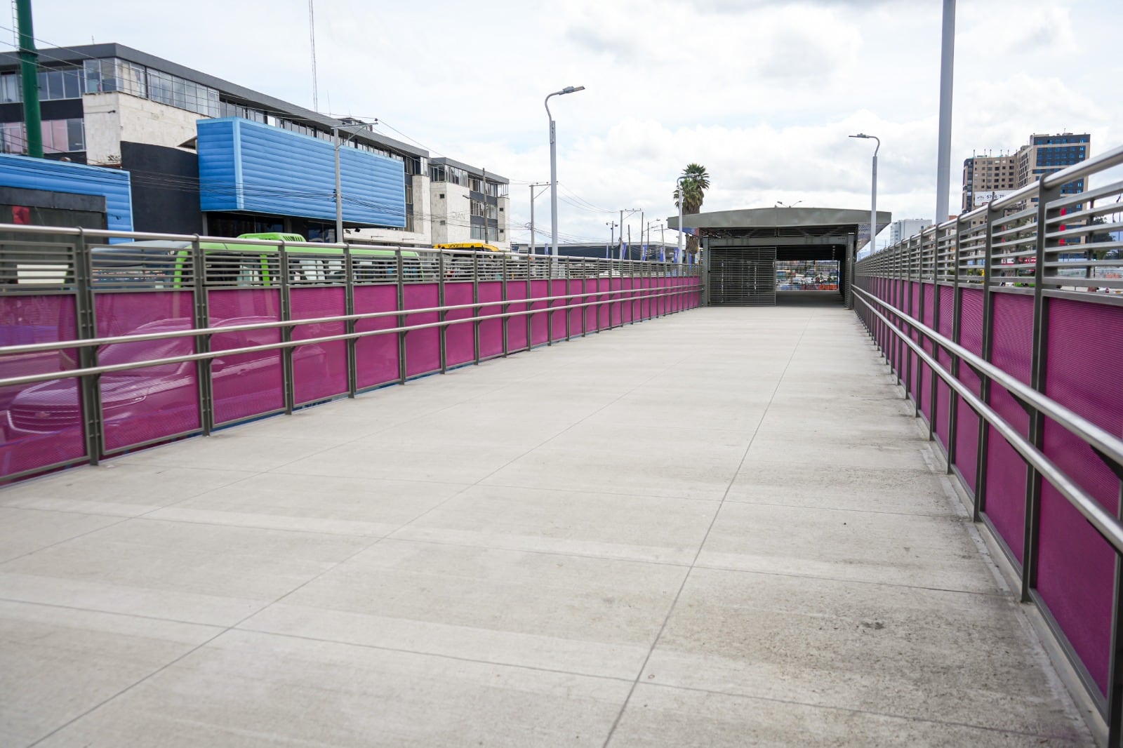 Obras Avenida 68 en Bogotá: deprimido peatonal de la calle 13 llega al 97% de avance