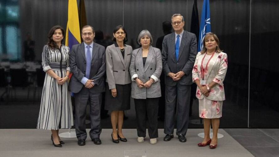 Presidenta de la JEP sostuvo encuentro con fiscal de la CPI. Foto: Twitter @CourPenaleInt