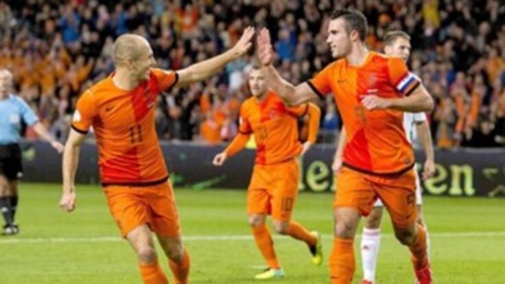 Arjen Robben y De Jong no estarán ante Colombia