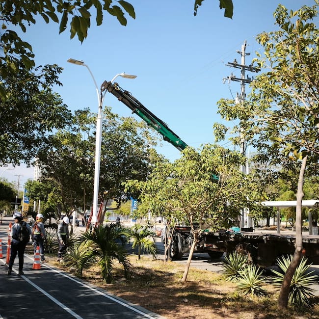 Santa Marta avanza en la modernización del alumbrado público con más de 10 mil reportes solucionados/ Alcaldía de Santa Marta.