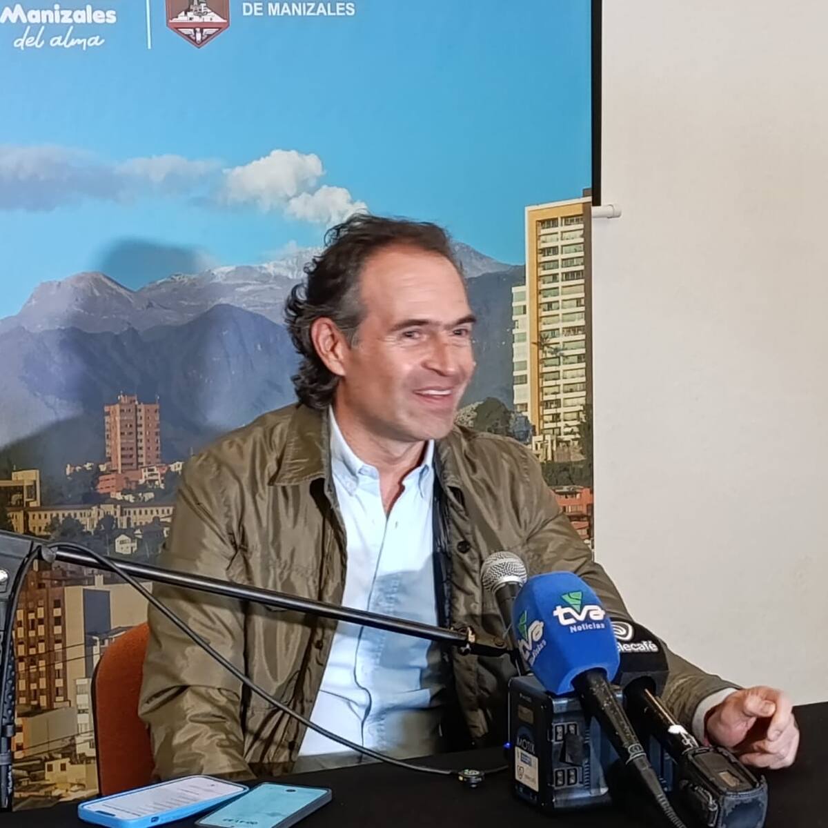 “Solicitamos unificar las jornadas electorales entre ellas la consulta popular”: alcalde de Medellín