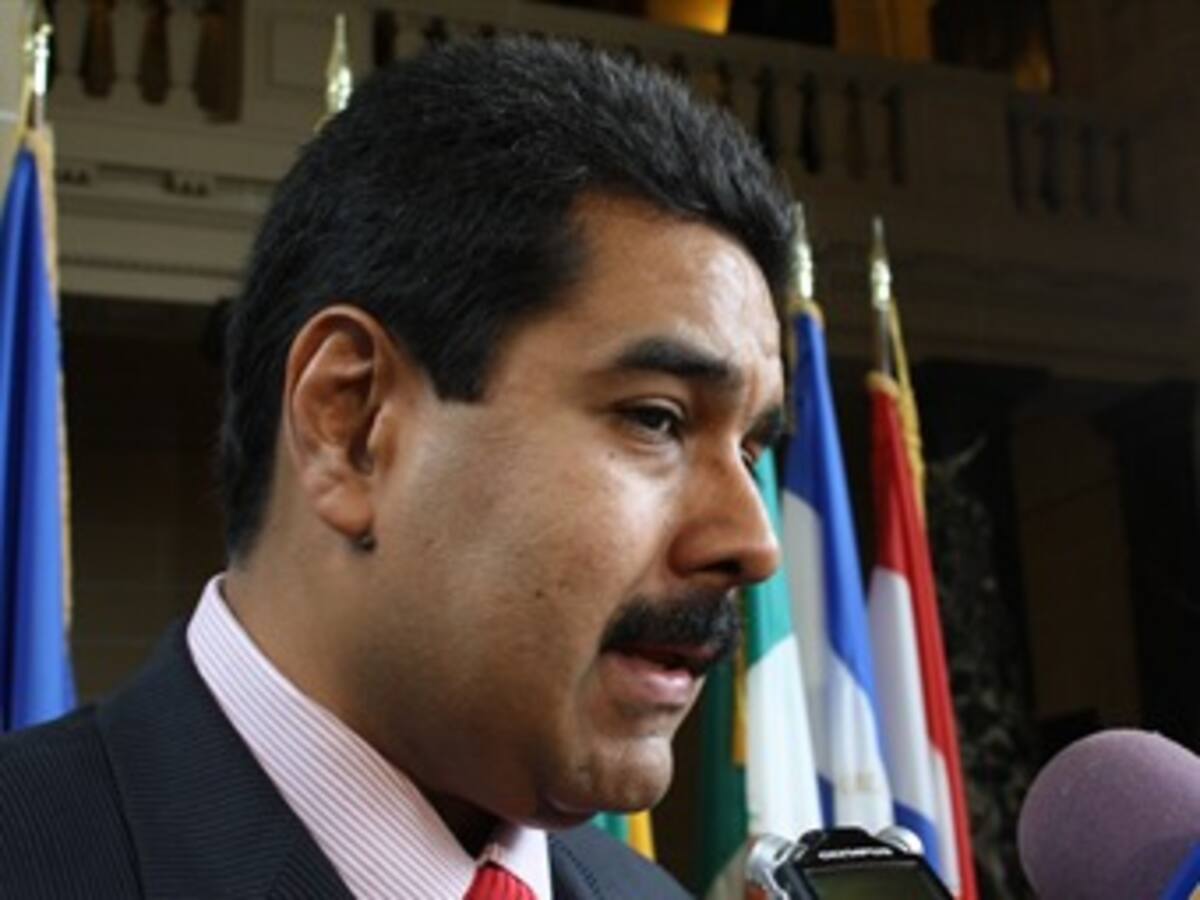 Venezuela evaluaría solicitud de asilo de Snowden