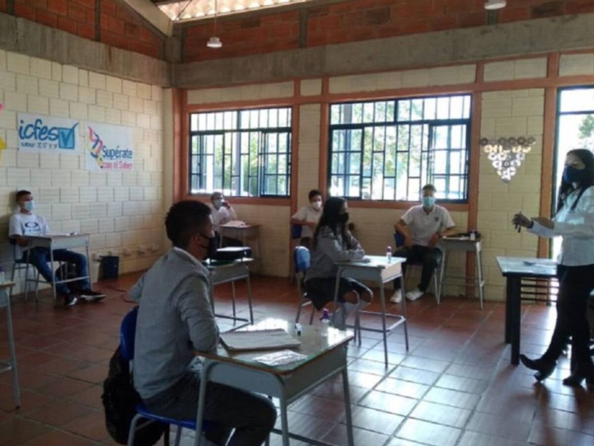 Suteq insistió que no hay condiciones para regreso a clases presenciales