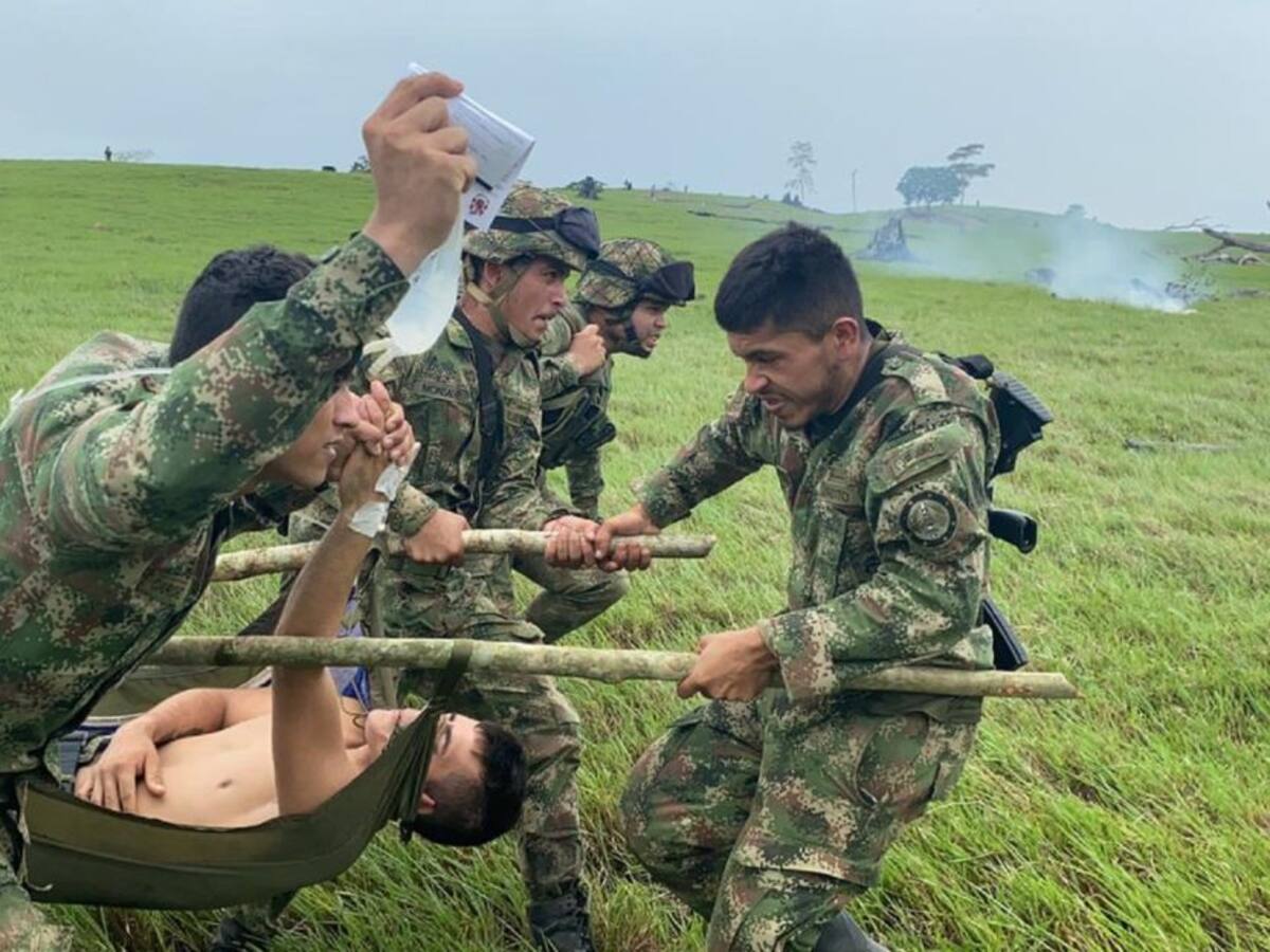 Dos soldados heridos en combates contra disidencias en el Meta