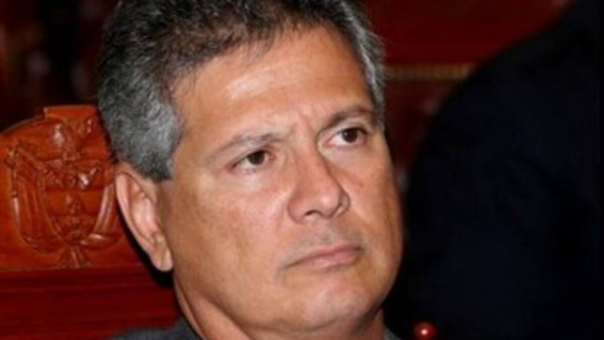 El tema de la respuesta frente al fallo de La Haya no está para jugar: senador Guerra