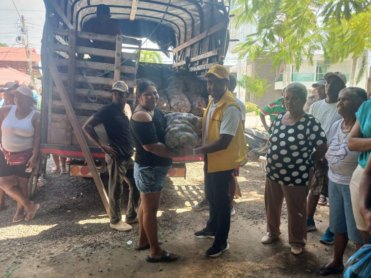 Entregarán 105 toneladas de papa a familias vulnerables del área metropolitana de Bucaramanga