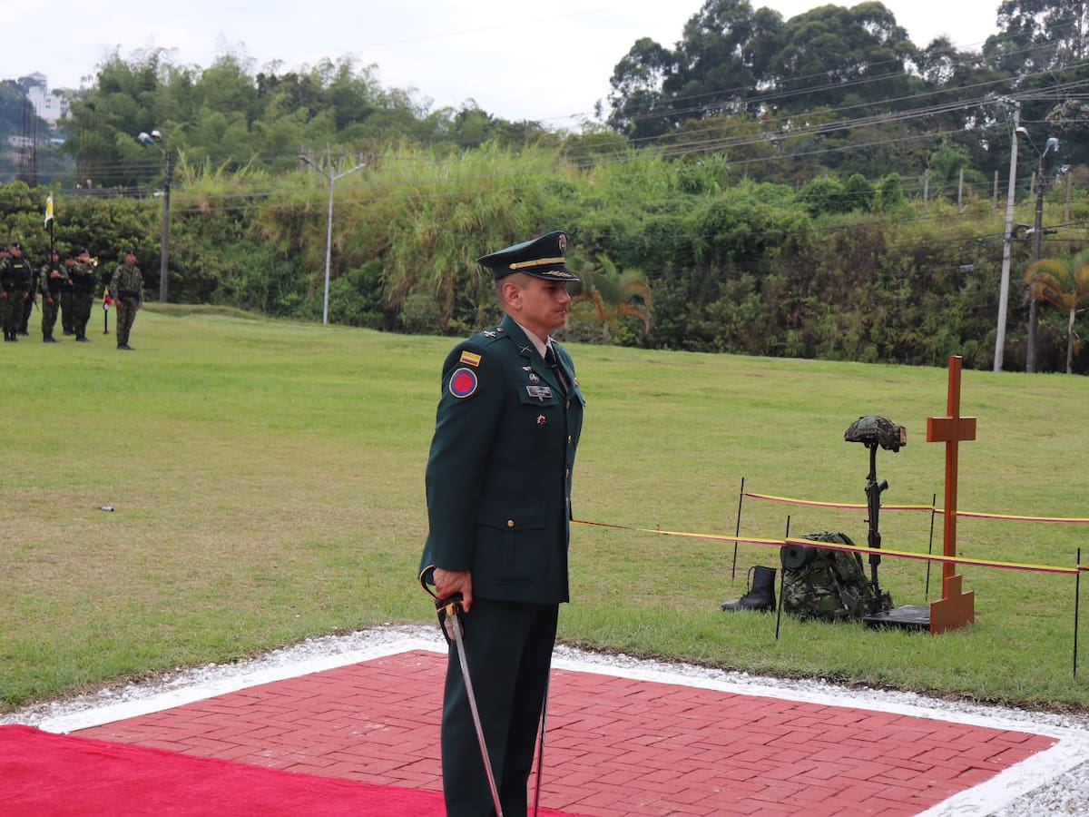 El coronel Carlos Mario Bernal Correa asume la comandancia de la Octava Brigada del Ejército