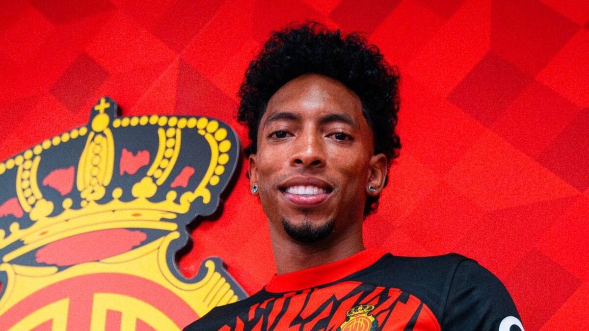 Así fue el emotivo recibimiento a Johan Mojica en el Mallorca: “¡Bienvenido a casa!”