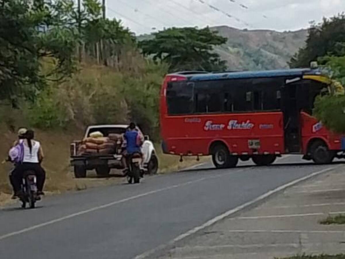 Nuevo retén ilegal de las disidencias de las Farc en el norte del Cauca