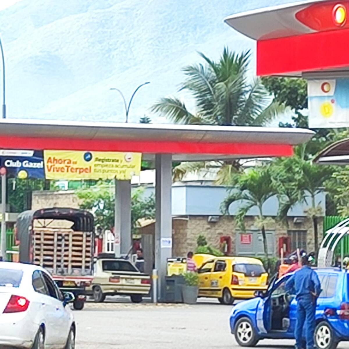 Fuerte olor a gas invade el ambiente en Girón