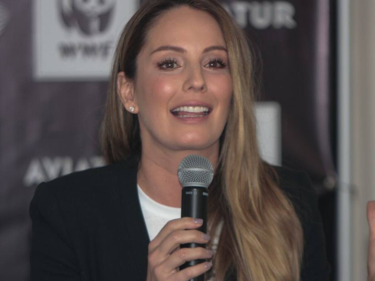 Claudia Bahamon contó con todos los detalles cómo fue su primera vez