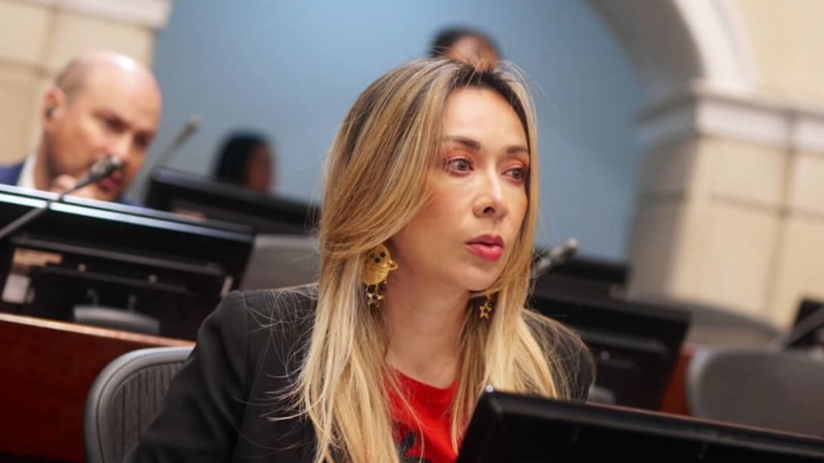 Miembros paramilitares que no han ayudado a la justicia, no pueden ser gestores: Miranda