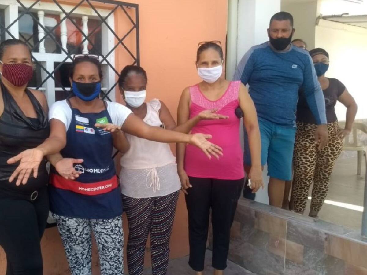 En Cartagena alumnos de la I.E Santa María, sin computadores: padres