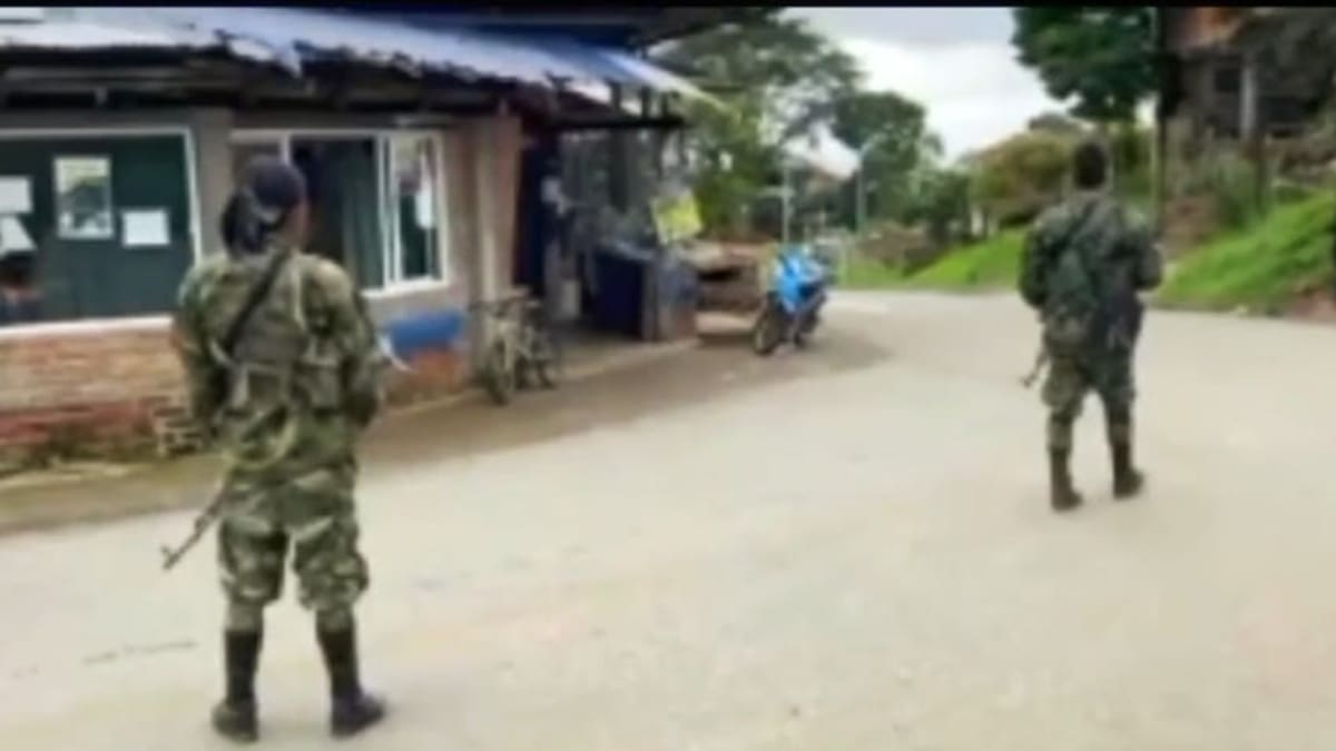 Ataque a bala en retén ilegal de disidencias Farc entre Valle y Cauca deja una persona herida