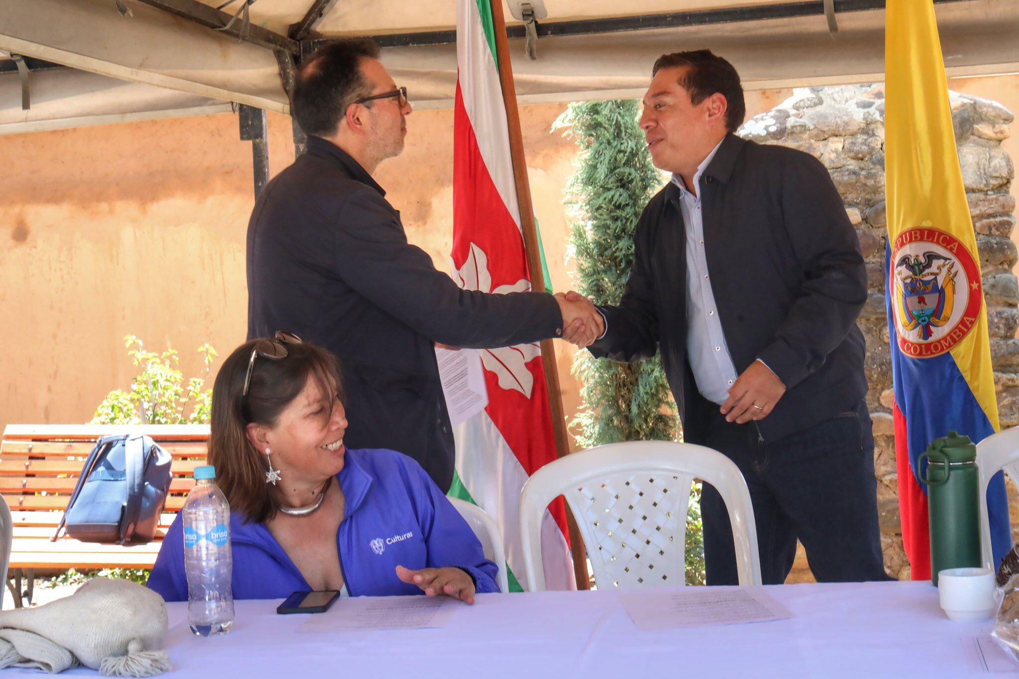 El gobernador Carlos Amaya y el ministro de Cultura, Juan David Correa, impulsan iniciativas para preservar el patrimonio cultural y fomentar el turismo en Boyacá.