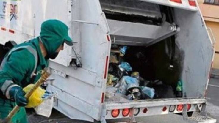 EXCLUSIVO. Operario de Aguas Bogotá sufrió un accidente con un carro compactador