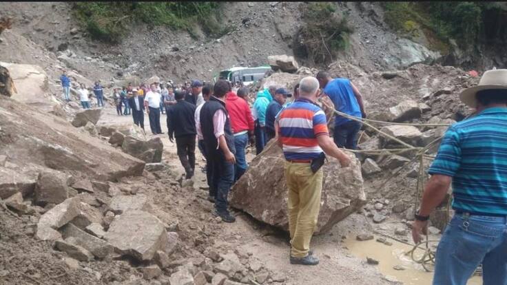 Paso restringido en la vía Curos - Málaga