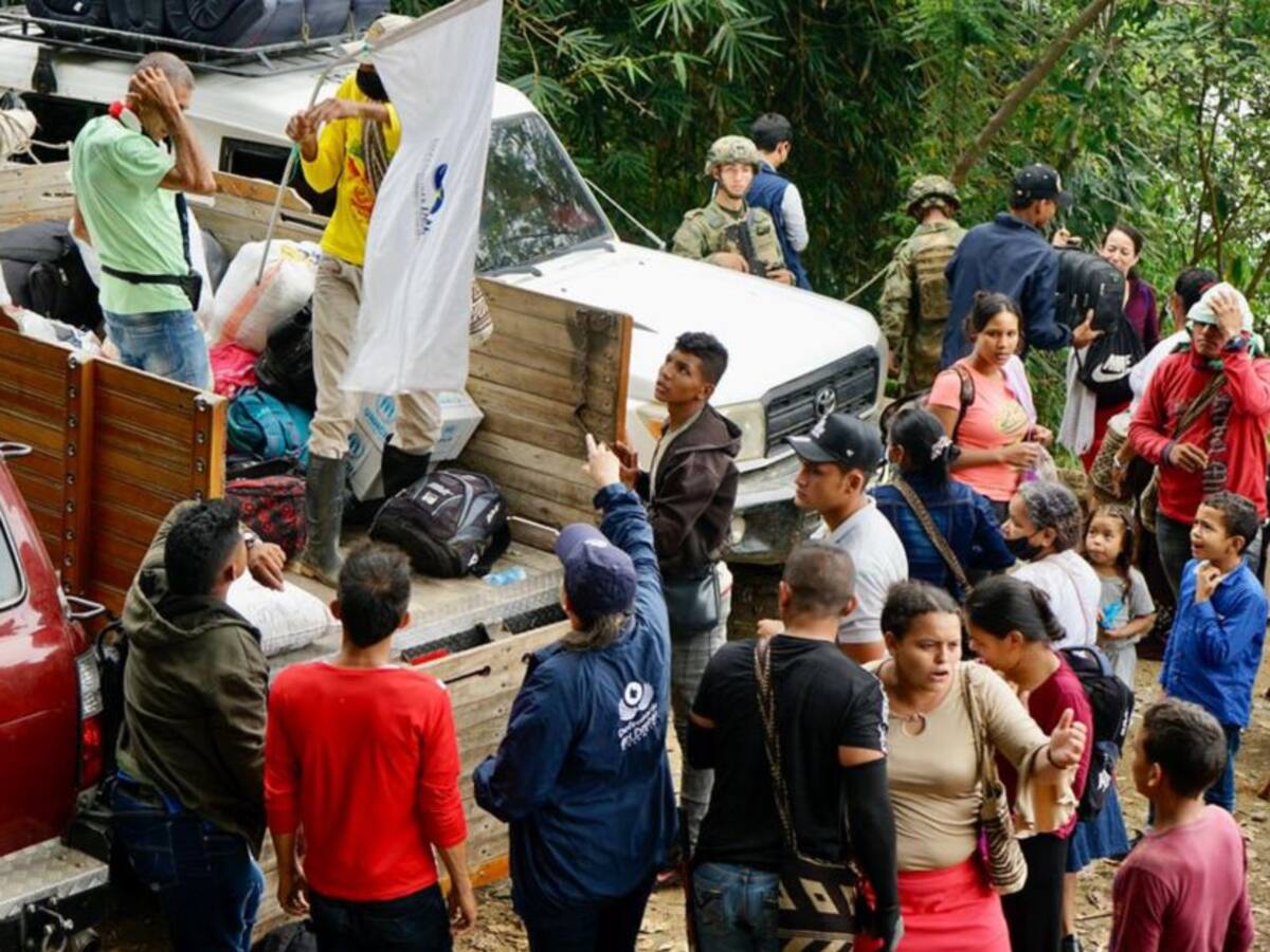 Del desplazamiento al encuentro: campesinos regresan a la Sierra