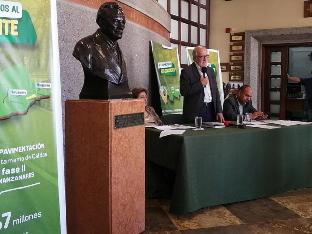 Con cuatro proyectos en vías Caldas busca mejorar conectividad