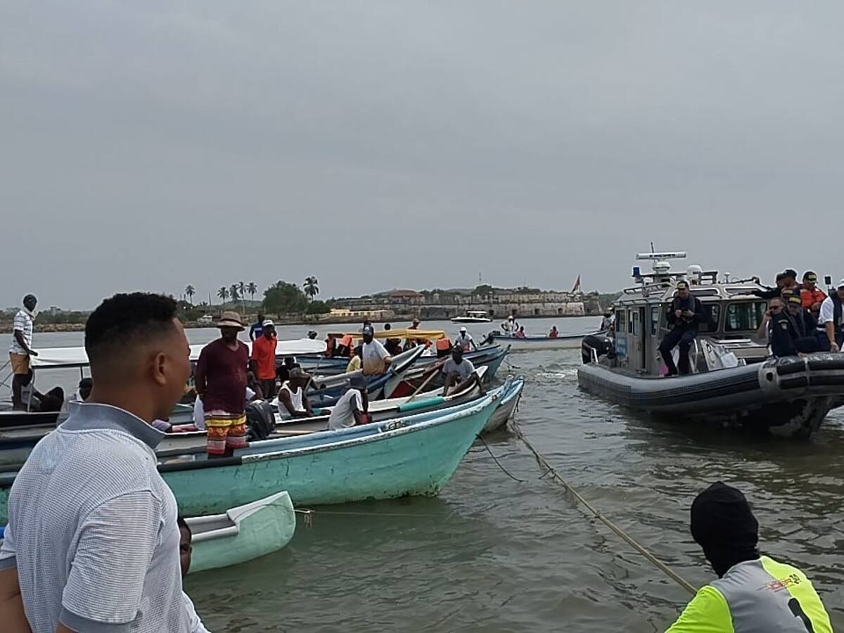 Pescadores protestaron en la bahía de Cartagena: “obras del Dique nos han perjudicado”
