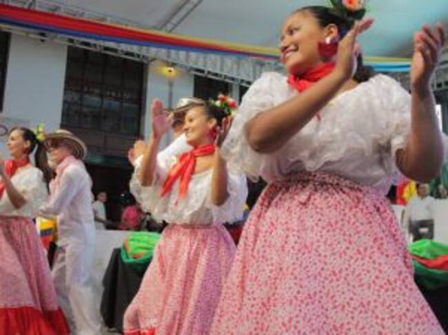 El folclor hace parte de la agenda cultural del Festival Departamental del Café