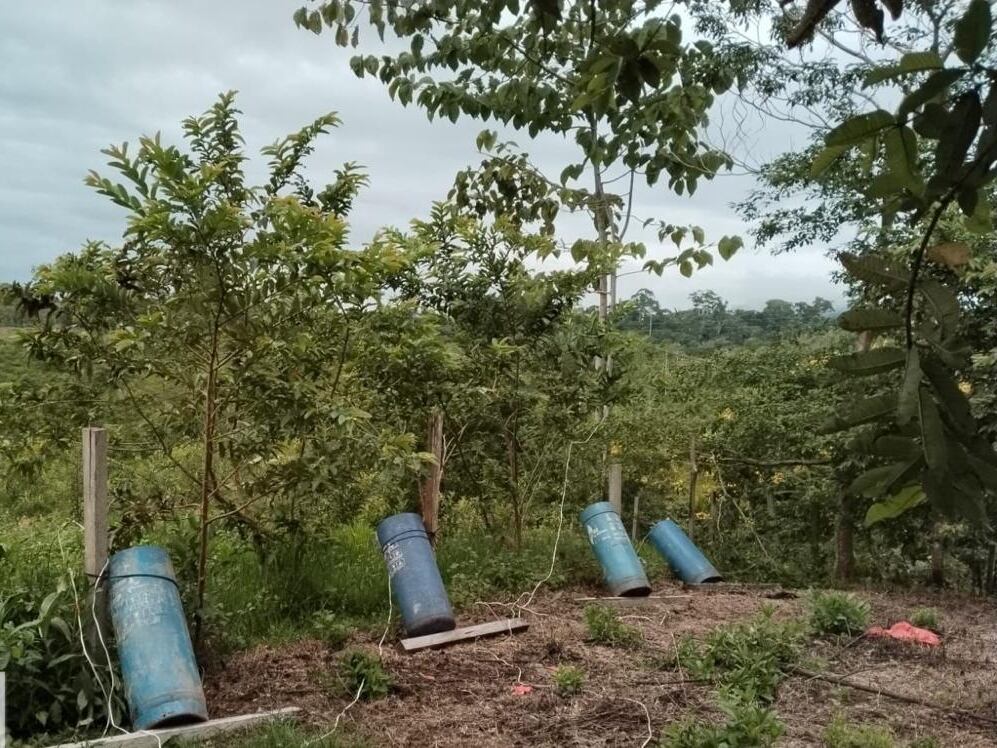 Cilindros con explosivos / Foto Ejército