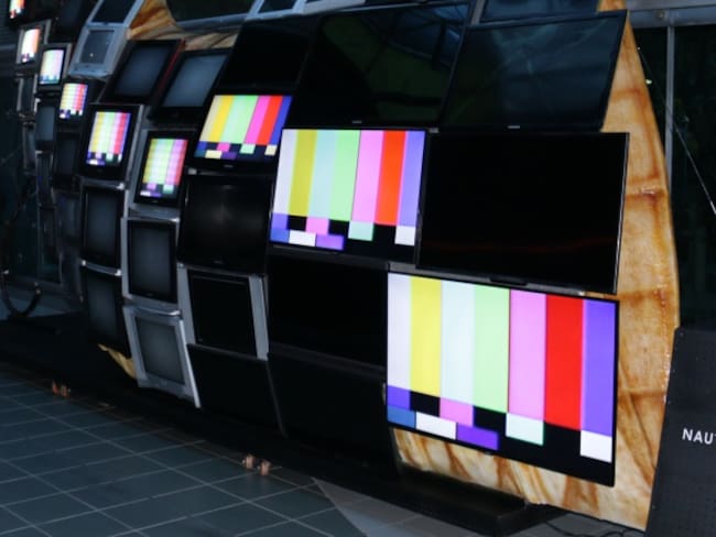 Cable operadores no podrán transmitir señal de Caracol y RCN TV sin autorización