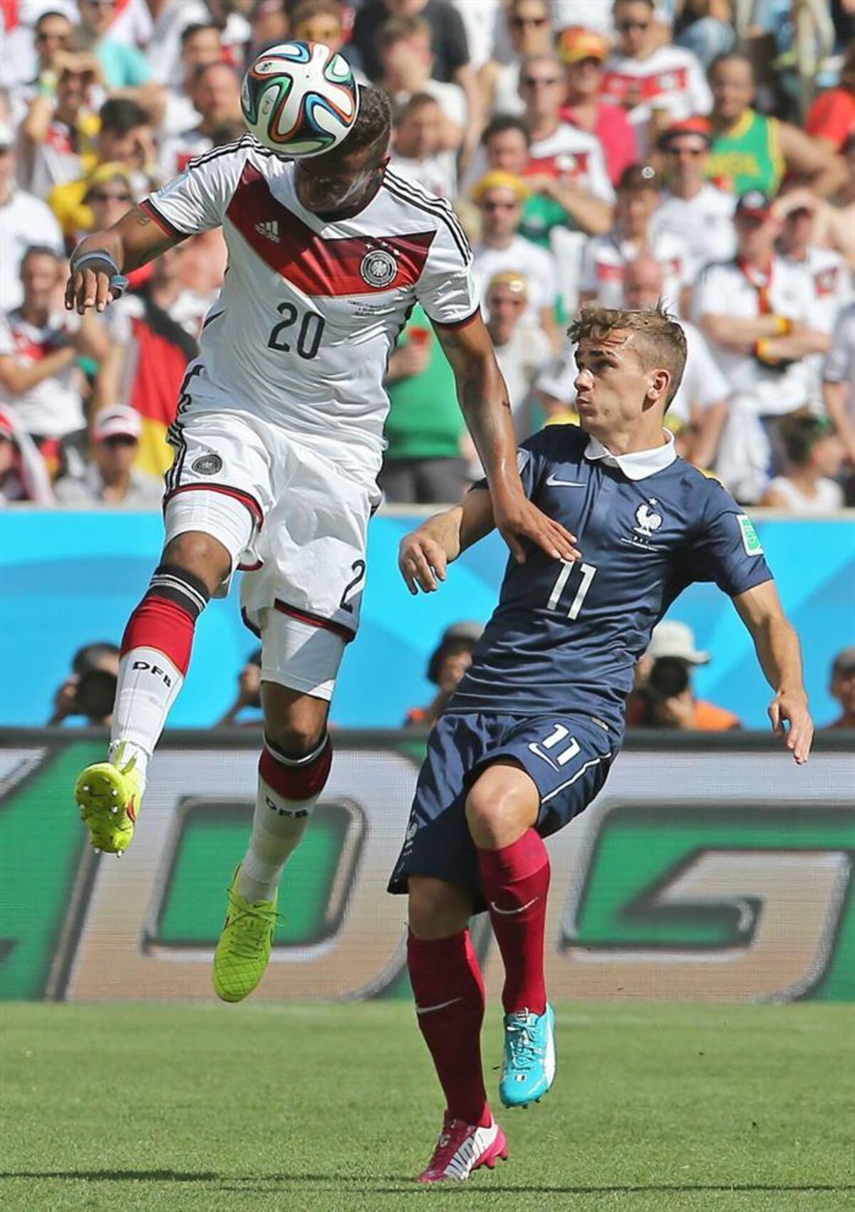 Con un gol de Mats Hummels, Alemania derrotó a Francia 1-0 y se aseguró nuevamente entre los cuatro mejores del Mundial.