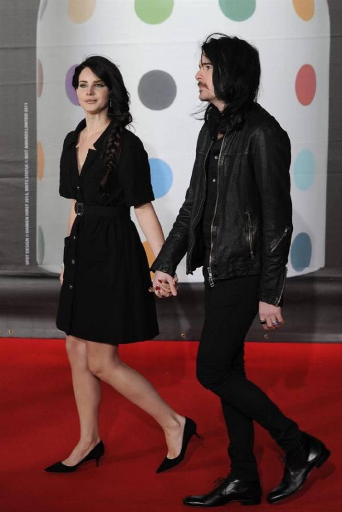 La cantante Lana Del Rey y su novio James O'Neil