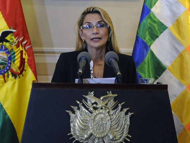 Presidenta interina de Bolivia sería la tía de un narcotraficante