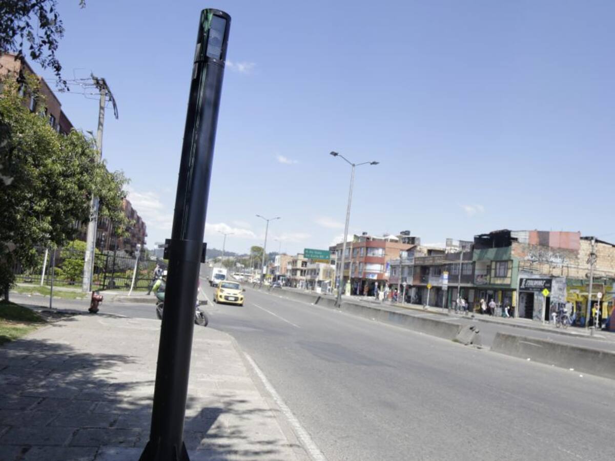 Ojo, no caiga en fraudes: Negocio de cuidado detrás de fotomultas en Bogotá