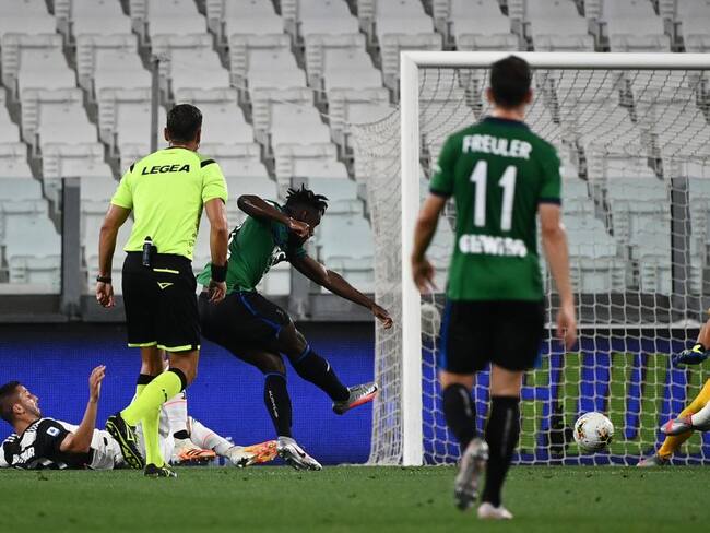 El golazo de Duván Zapata ante la Juventus en la Serie A