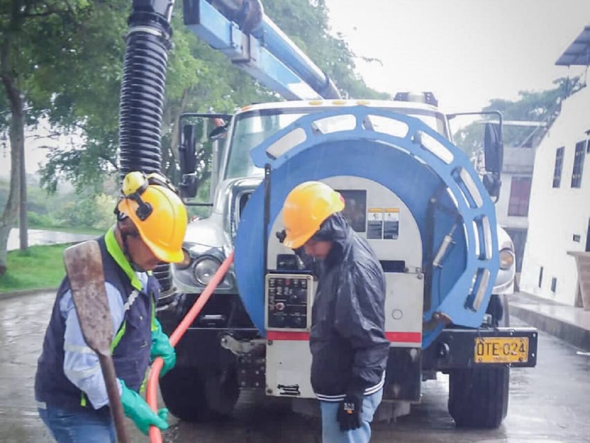 La Alcaldía realiza limpieza de alcantarillado para evitar inundaciones en Ibagué