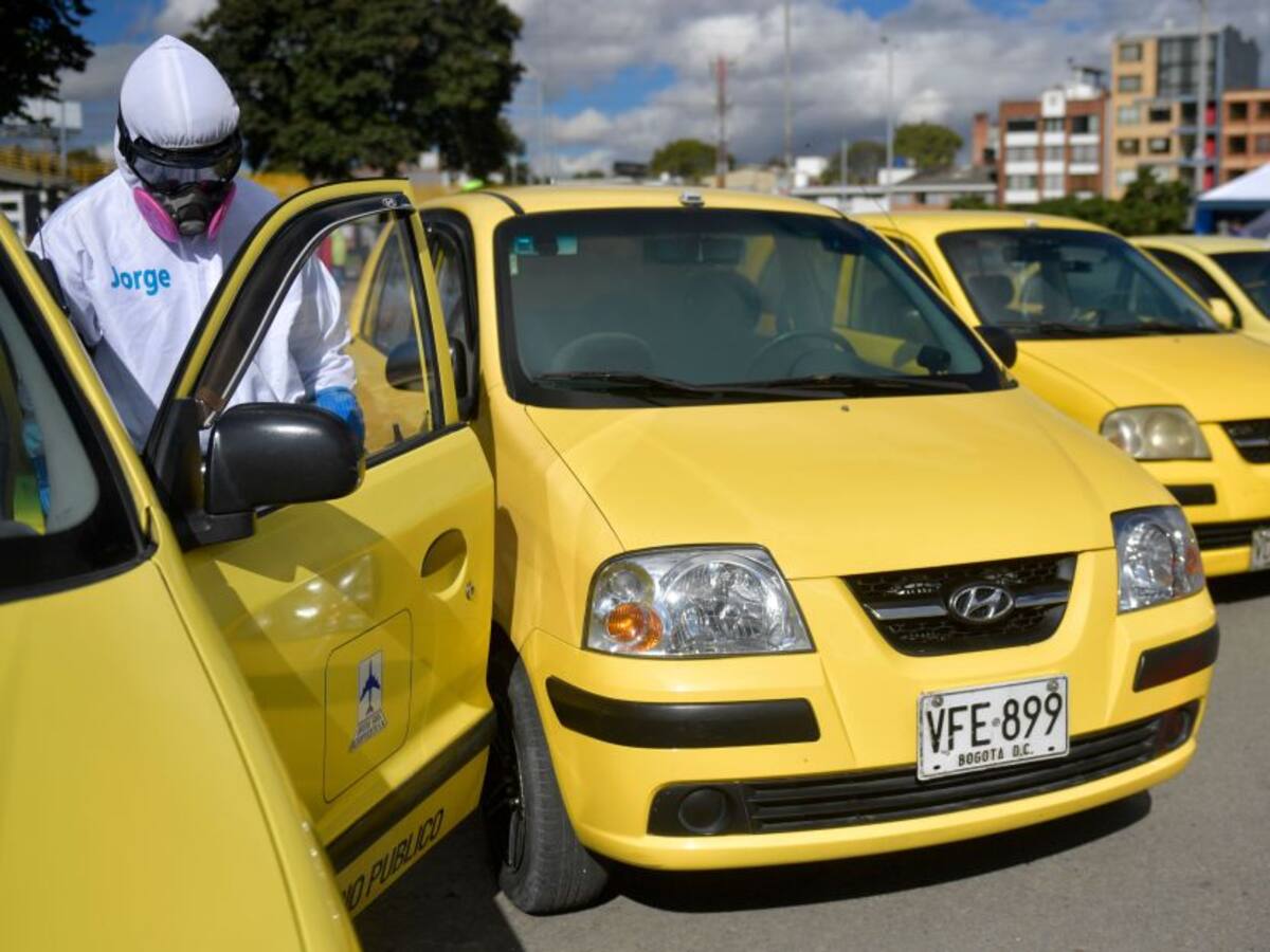 Radican proyecto de Ley que eliminaría el sistema de cupos a los taxis
