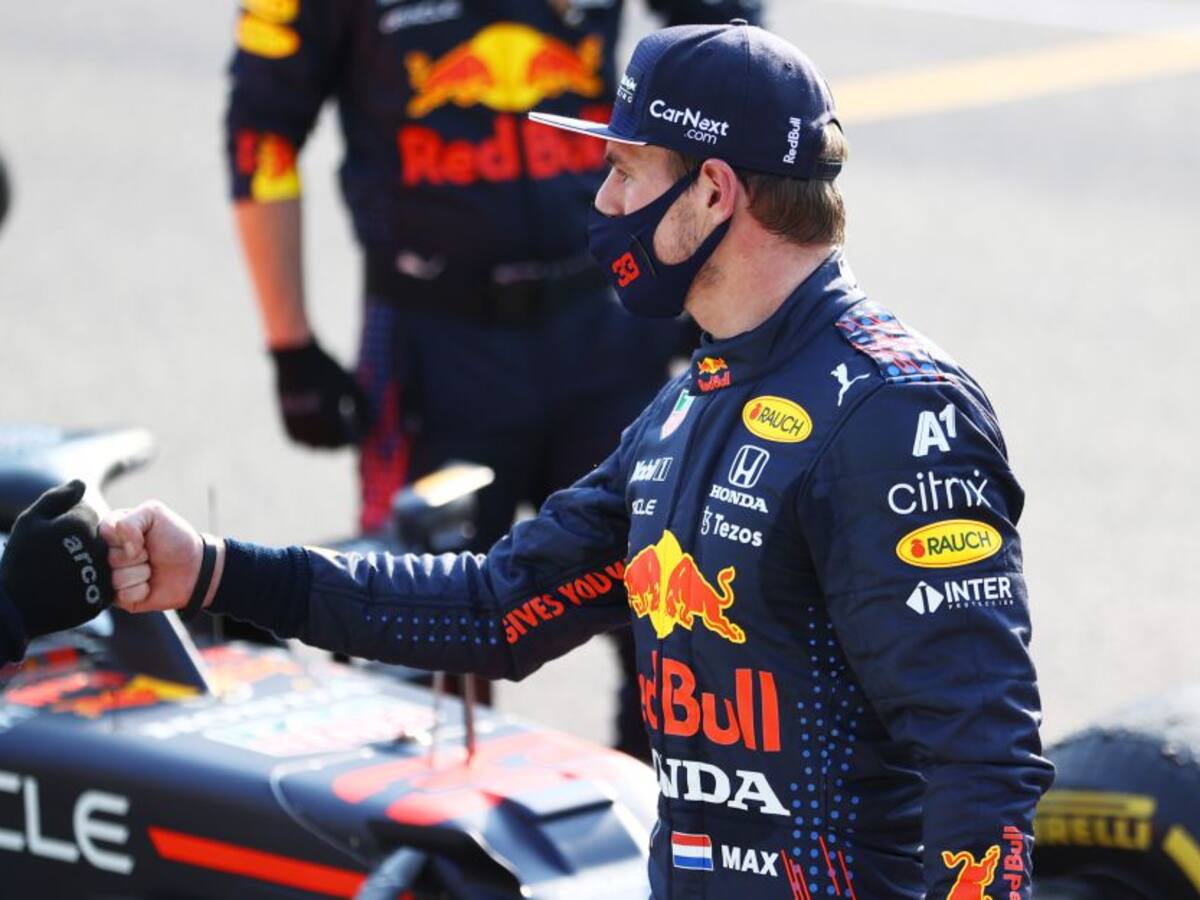 Verstappen ganó la clasificación en Monza y sumó puntos en el liderato