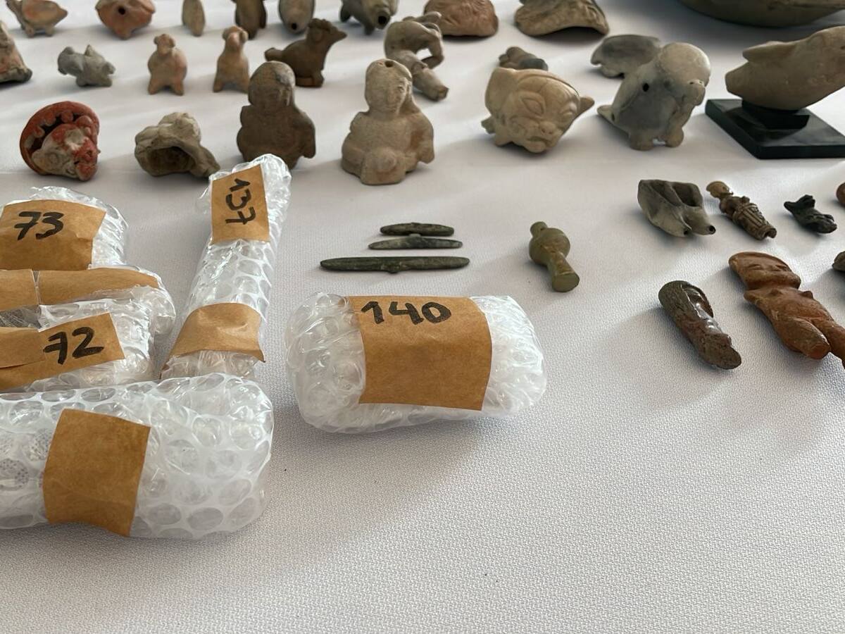 Colombia recuperó 174 piezas arqueologicas precolombinas desde Chile en un acto de repatriación
