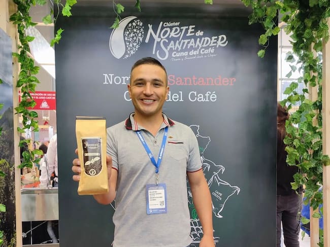 Willintong Navarro, cafetero de Ocaña. / Foto: Tomada de Provincias Coffee en IG.