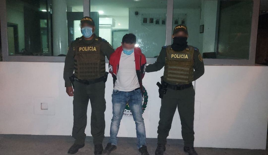 El hombre fue sorprendido caminando en el barrio Ciudadela 2.000 de Cartagena y según la Policía tiene amplio prontuario