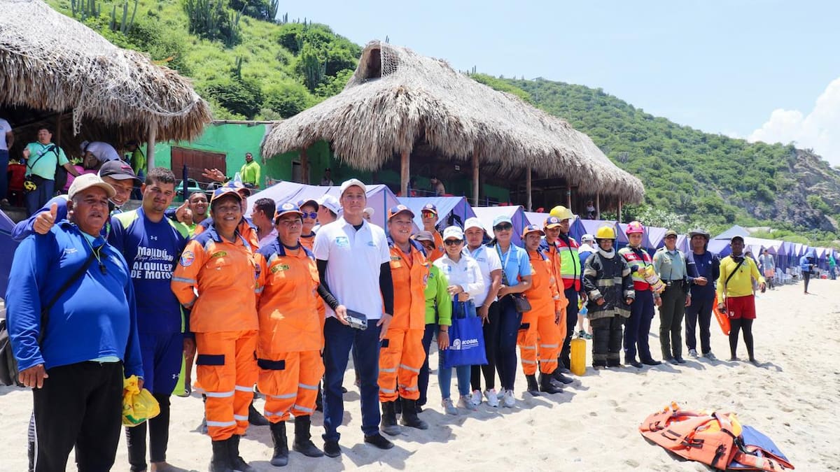 Simulacro de emergencia en Playa Blanca para continuidad de recertificación Bandera Azul