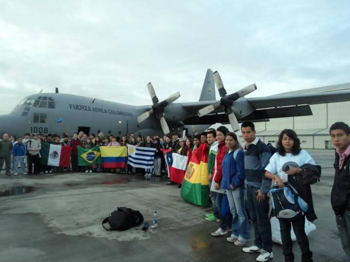 Estudiantes internacionales de la primera Olimpiada Colombiana de astronomía, astronáutica, y astrofísica en 2010. | Foto: Cristian Goez