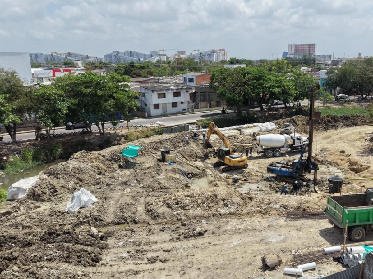 Construcción del nuevo puente de Las Palmeras con Las Palmeritas ya alcanza el 43 % de ejecución