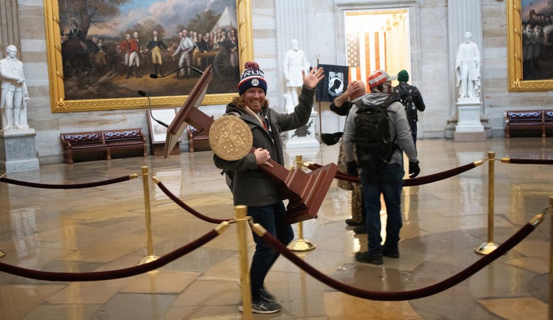 Captura de Adam Johnson