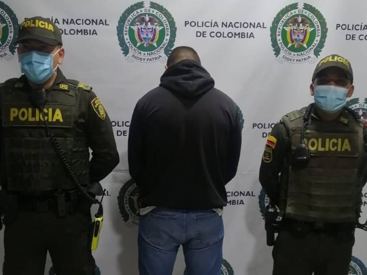 Capturan a un hombre con orden judicial por violencia intrafamiliar