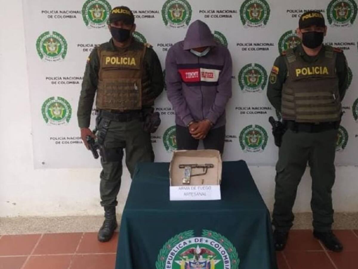 Hombre capturado presuntamente con un arma de fuego ilegal en Magangué