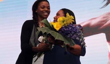 Máma Caterine Ibargüen Francisca Mena Doña Francisca, el principal impulso para la reina del salto triple : Doña Francisca, el principal impulso para la reina del salto triple