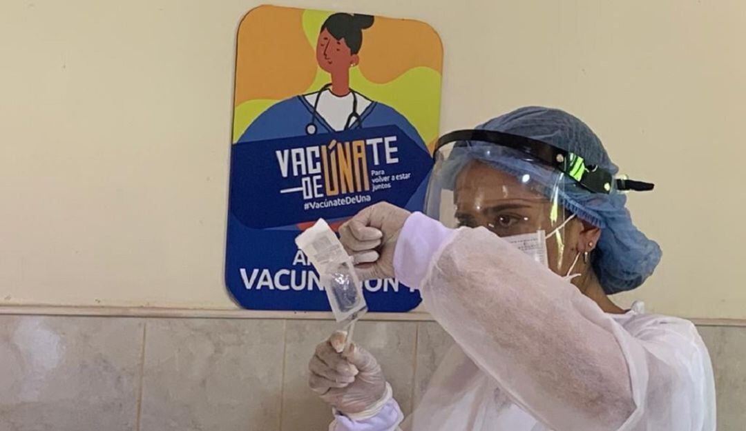 En todos los municipios del Quindío comenzó vacunación de adultos mayores de 80 años edad